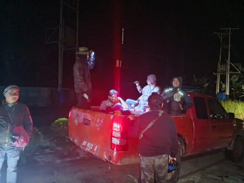 AKSI CEPAT: BALAI KSDA SUMBAR BERSAMA PAGARI DAN PERANGKAT NAGARI EVAKUASI WARGA DARI ANCAMAN HARIMAU SUMATERA 🐯🚨